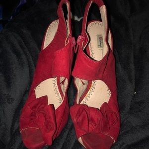 Red heels with bows